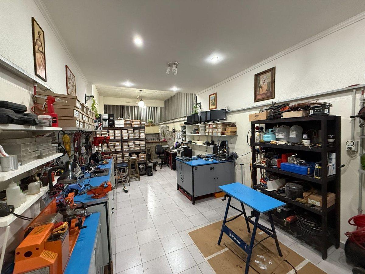 Foto de VENTA LOCAL COMERCIAL CASEROS - APTO VIVIENDA, imagen 1