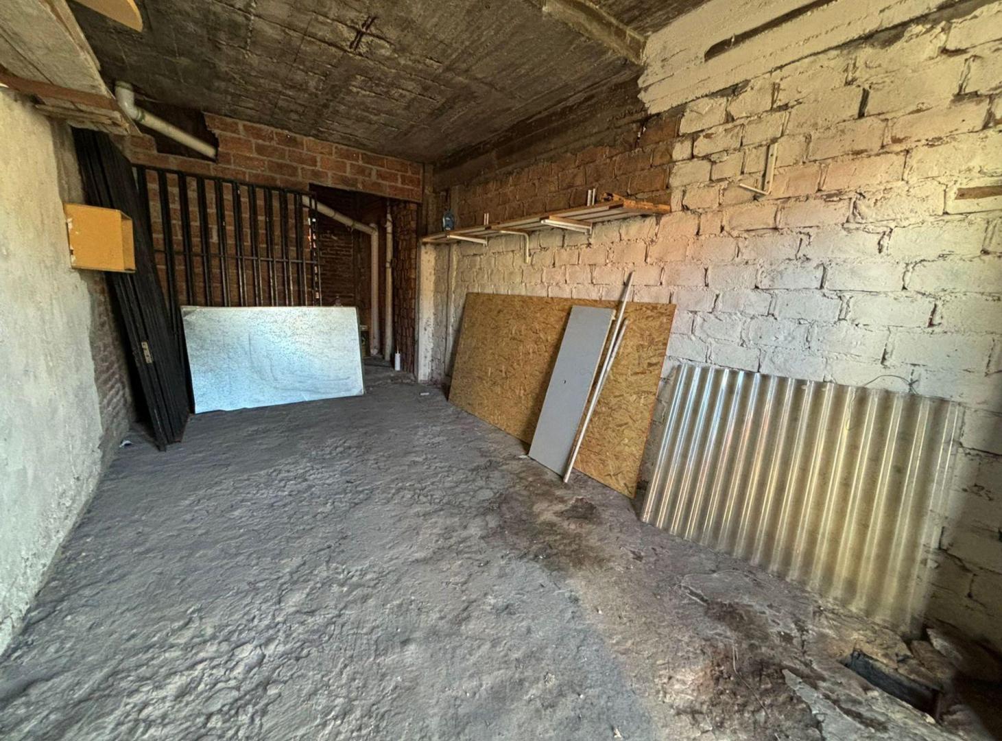 Foto de VENTA DE LOCAL LOMAS DEL MIRADOR . OPORTUNIDAD, imagen 1