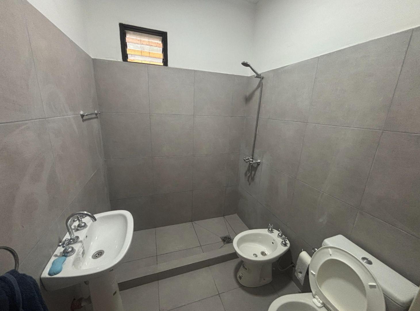 Foto de 2 AMBIENTES CASEROS- PB- SIN EXPENSAS OPC COCHERA, imagen 4