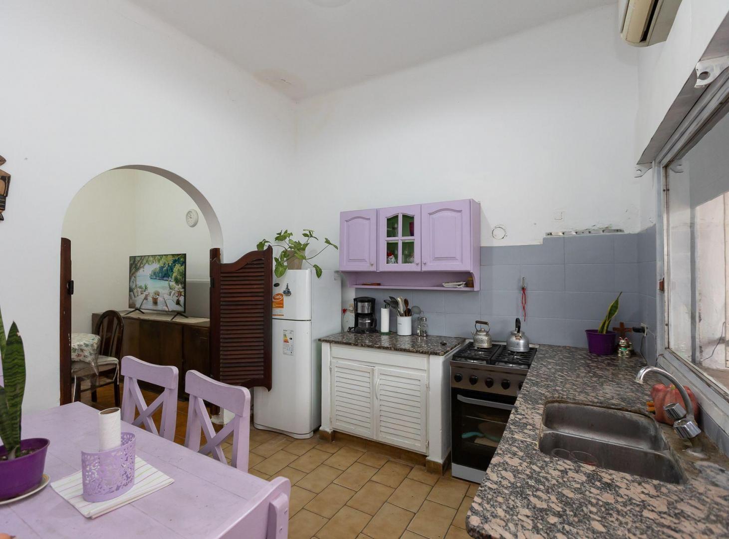 Foto de 2 Casas 5 Amb - Z/ Plaza de hurlingham - Permuta, imagen 2