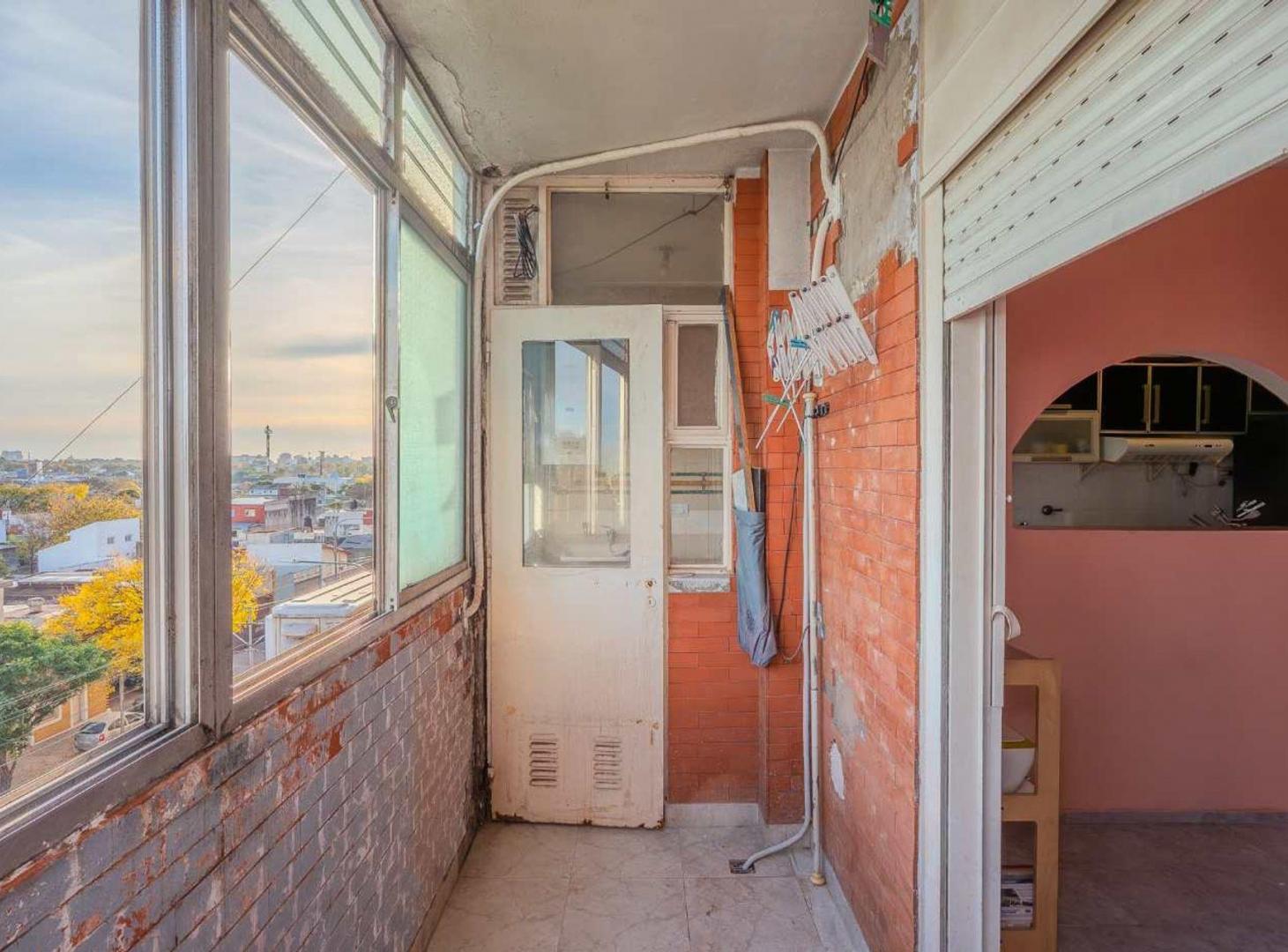 Foto de VENTA DEPTO 2 AMB 48 M2 C/BALCÓN/PERMUTA Z-FLORES, imagen 1