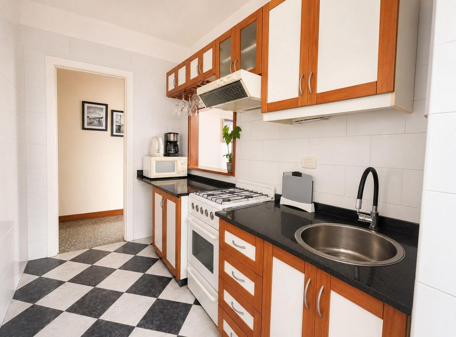 Foto de VENTA DEPARTAMENDO 2 AMBIENTES FLORES. PERMUTA, imagen 3