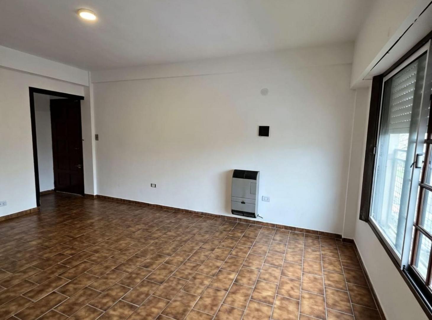 Foto de VENTA PH 3 AMB-LOMA HERMOSA, imagen 1