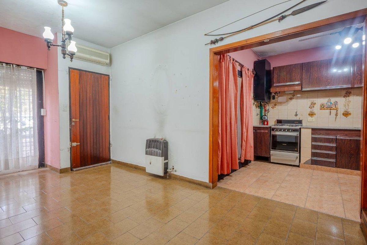 Foto de EN VENTA PH 3 AMB COCHERA Y TERRAZA, imagen 1