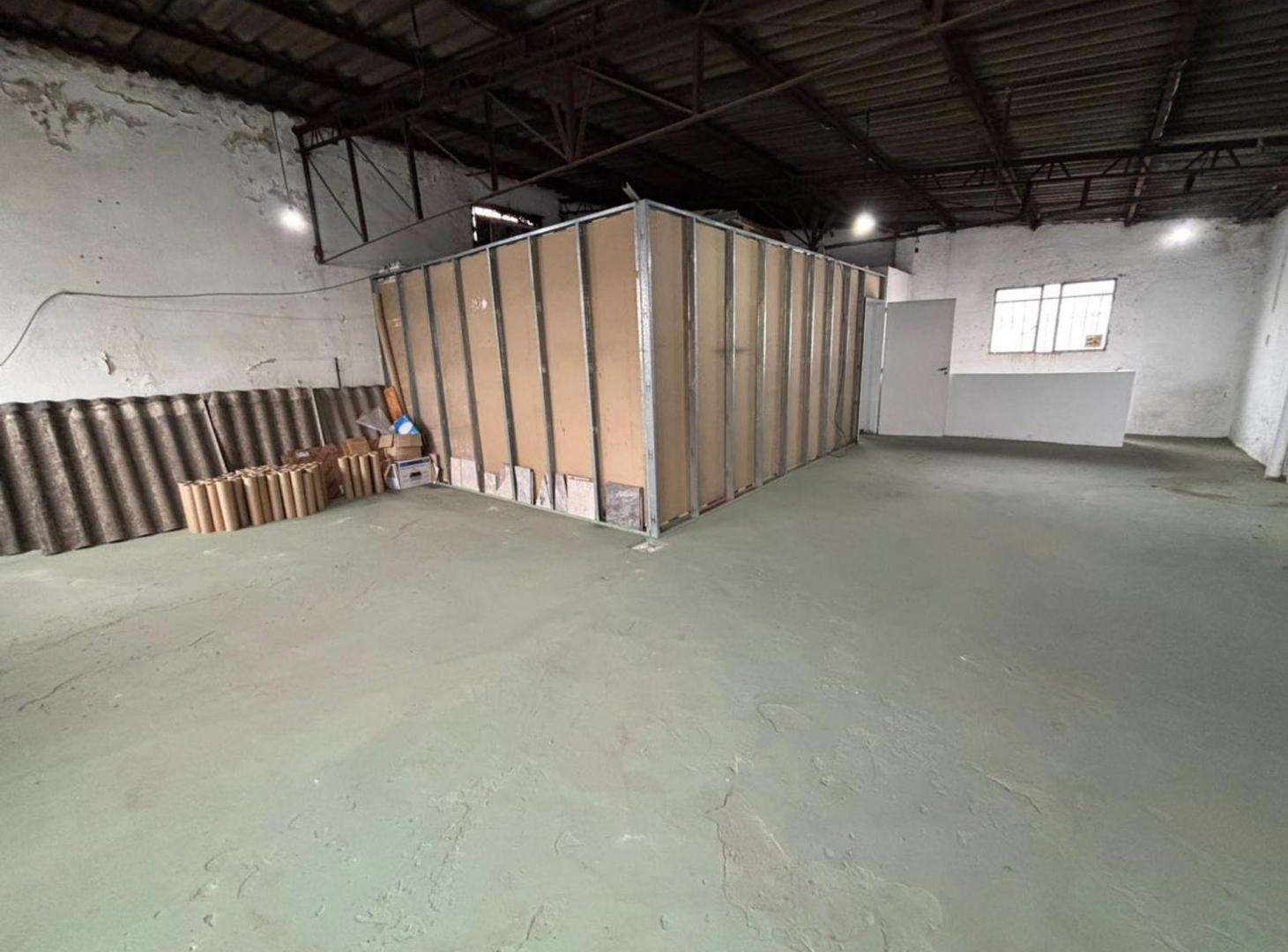 Foto de ALQUILER DE LOCAL COMERCIAL 2 PLANTAS HAEDO CENTRO, imagen 5