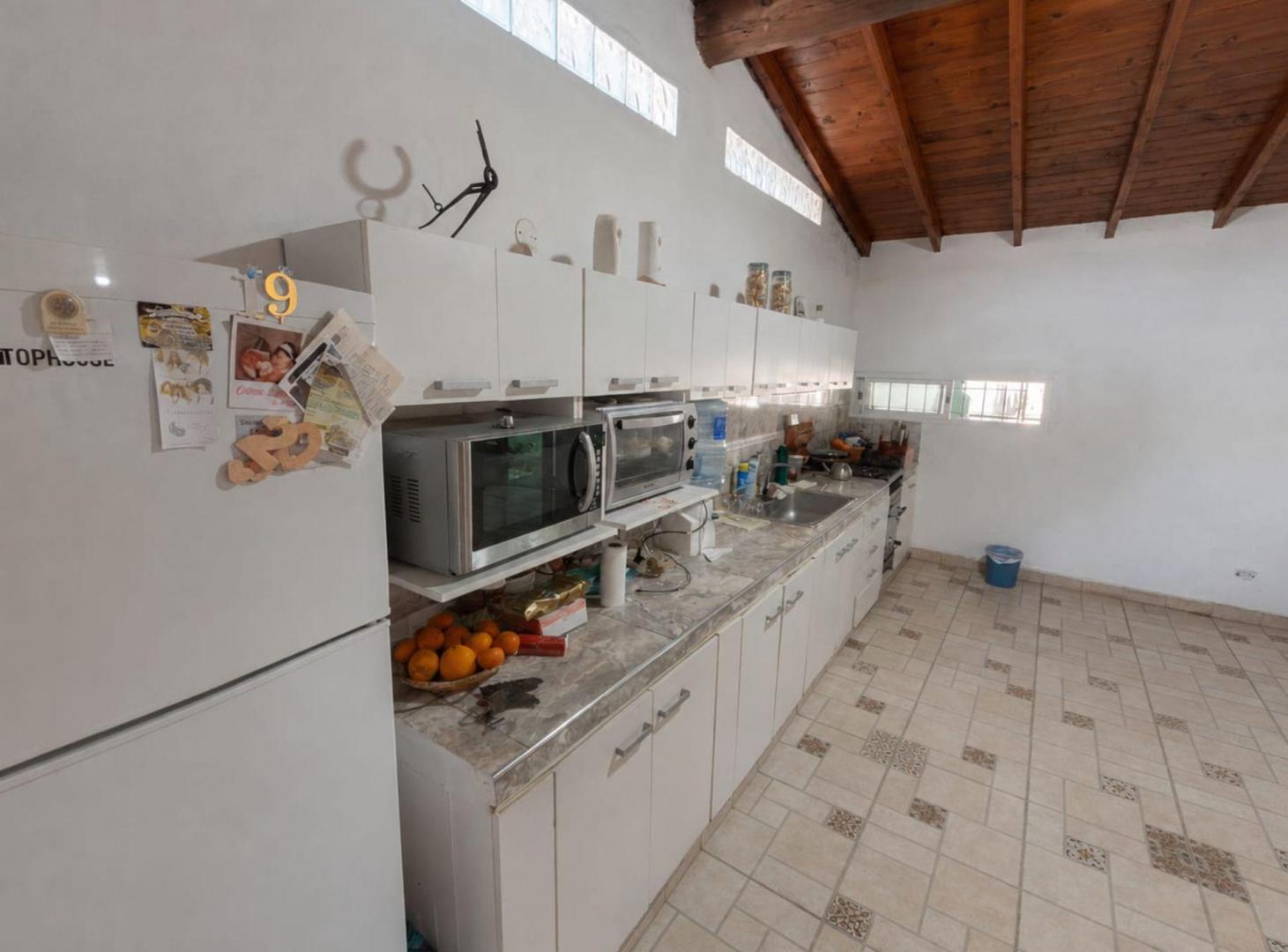 Foto de VENTA CASA 4 AMB MORENO IDEAL INVERSOR - PERMUTA, imagen 1