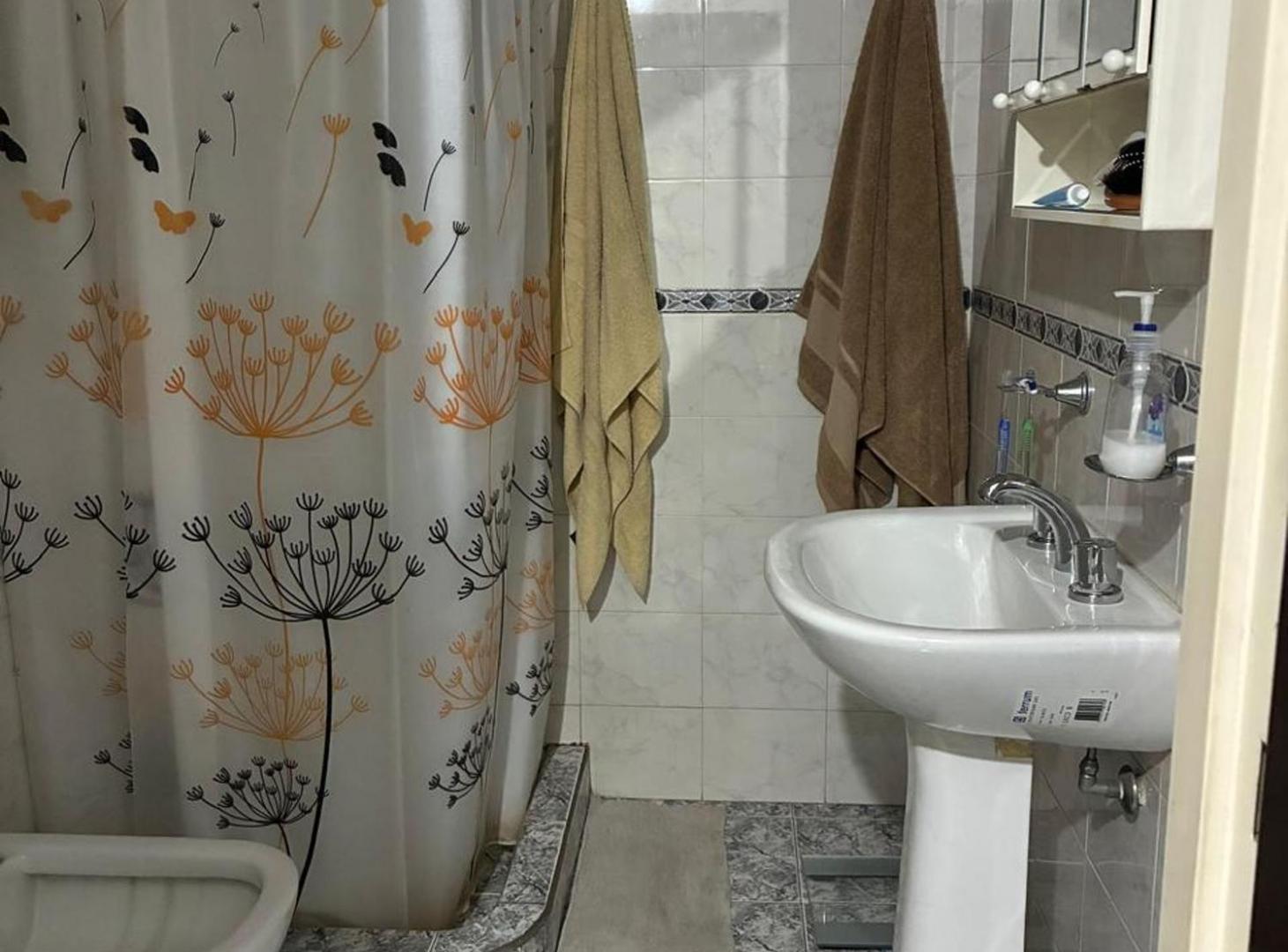 Foto de VENTA PH 2 AMB 2 BAÑ GARAJE PATIO PARRILL APCREDIT, imagen 1