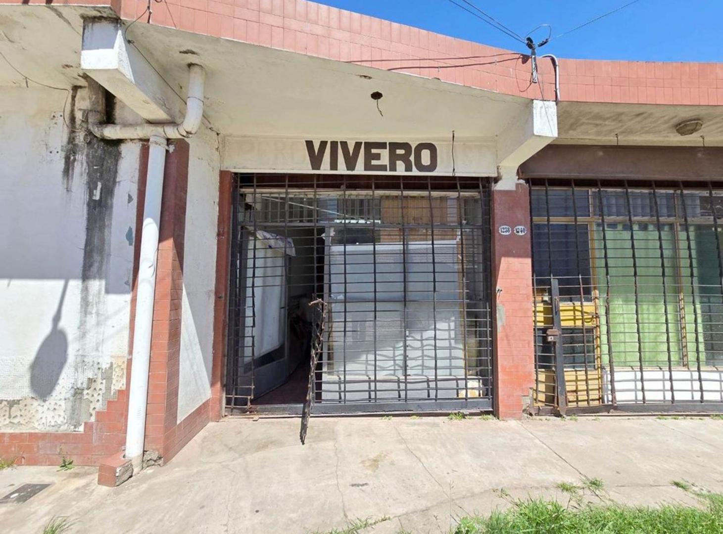 Foto de VENTA LOCAL LATERAL SOBRE PEDRO DÍAZ - V. TESEI, imagen 4