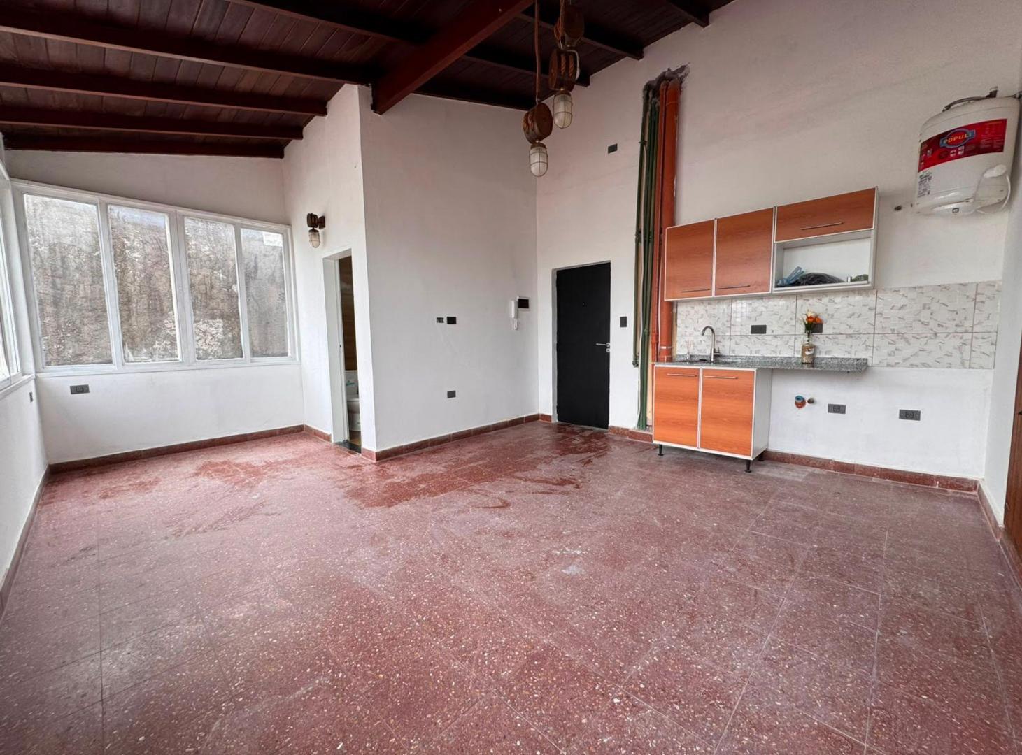 Foto de MONOAMBIENTE A ESTRENAR - V. TESEI, HURLINGHAM, imagen 3