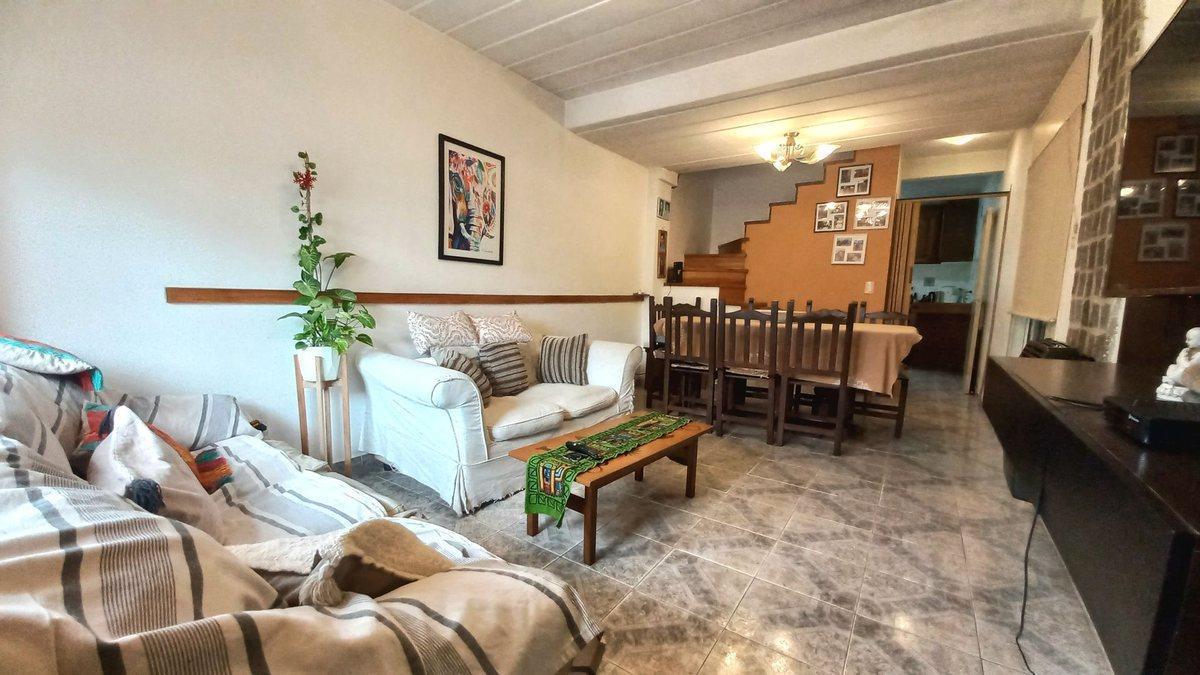 Foto de VENTA CASA 4 AMBIENTES JARDIN COCHERA-LAFERRERE, imagen 4