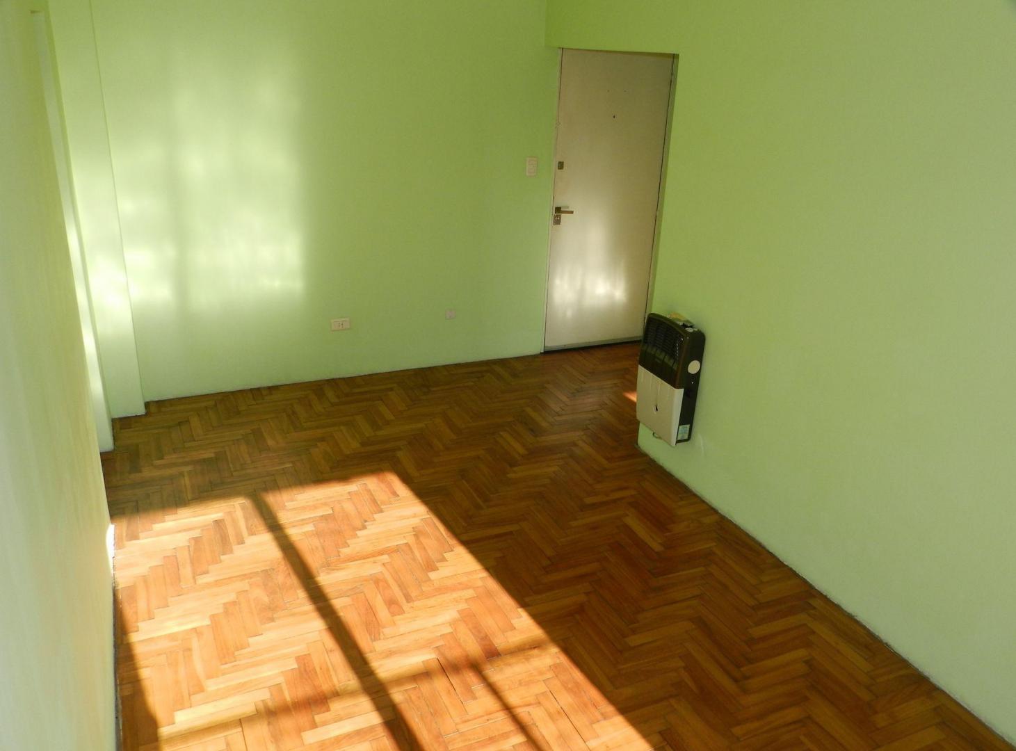 Foto de VENTA DEPTO 2 AMB. C/COCHERA - RAMOS MEJIA CENTRO, imagen 1