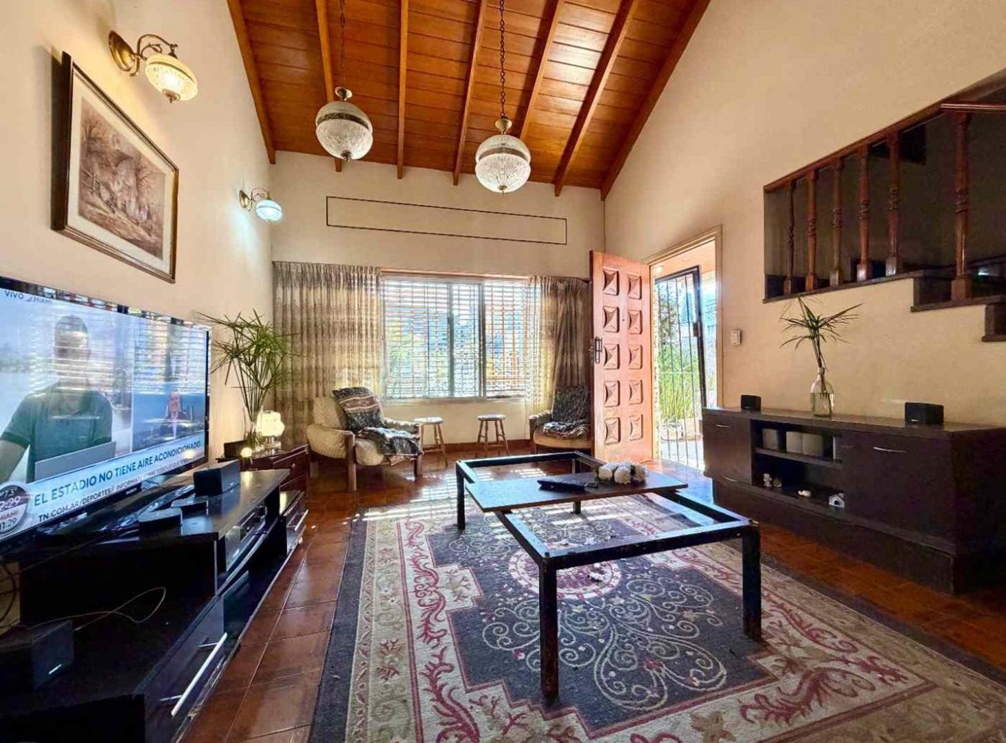 Foto de Vta/Pta Chalet 4 amb lote propio Santos Lugares, imagen 4