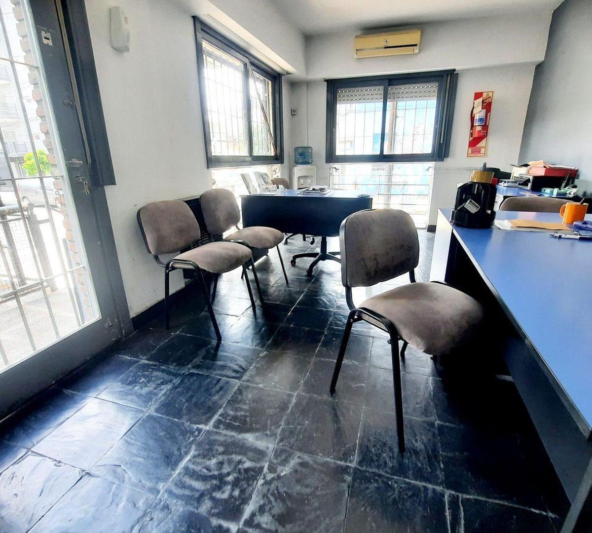 Foto de Oficina céntrica de dos ambientes con terraza, imagen 4