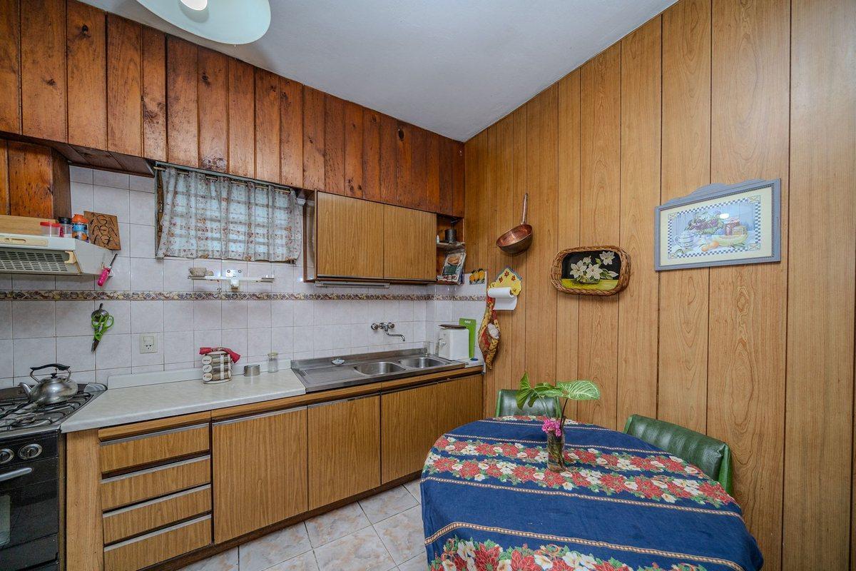 Foto de VENTA CASA 3 AMB C/ PILETA APTO CREDITO L HERMOSA, imagen 4