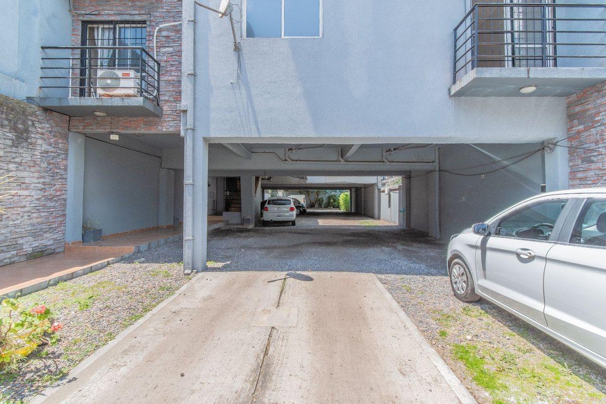 Foto de VENTA COCHERA TECHADA -MORÓN- OPORTUNIDAD, imagen 5