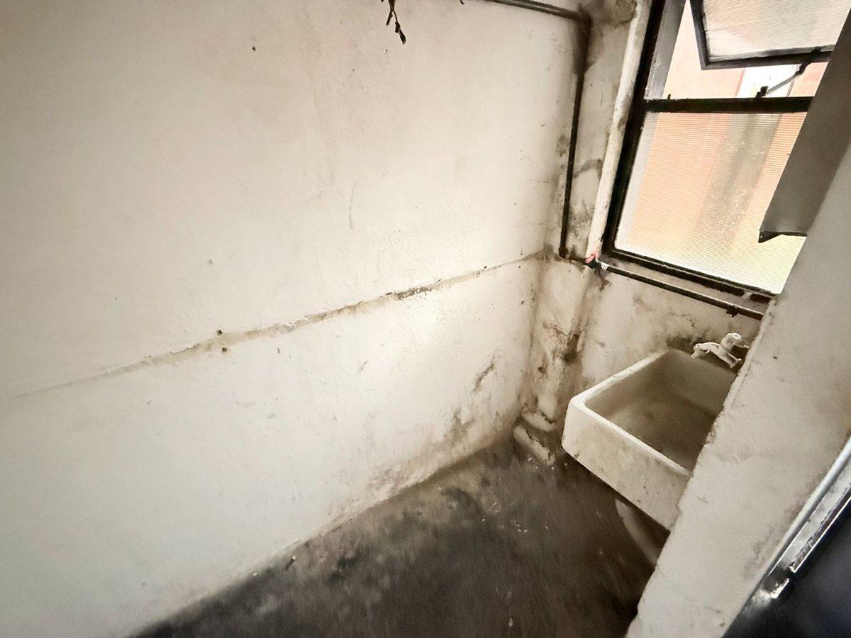 Foto de Galpon deposito venta Caseros a refaccionar, imagen 1