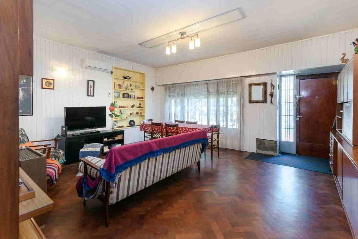 Foto de VENTA DOS CASAS PARQUE QUIRNO - HURLINGHAM PERMUTA, imagen 2