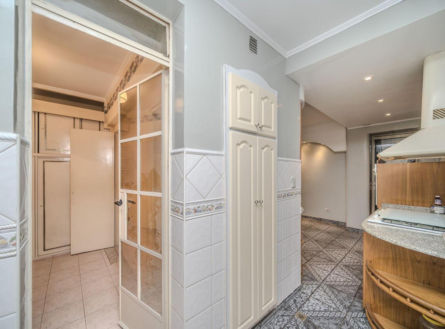 Foto de VENTA DPTO 4 AMB c/ DEPENDENCIA RECOLETA PERMUTA, imagen 3