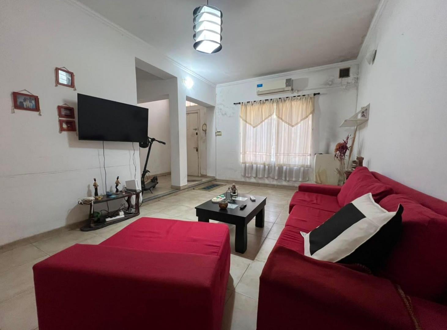 Foto de VENTA CASA 4 AMB. COCHERA PATIO QUINCHO PERMUTA, imagen 3