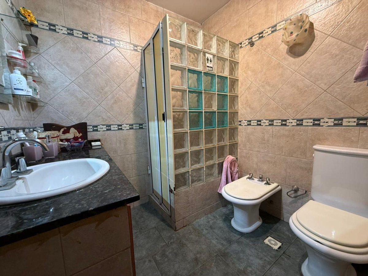 Foto de CASA 4 AMB. CON COCHERA Y DEPOSITO EN BALLESTER, imagen 2