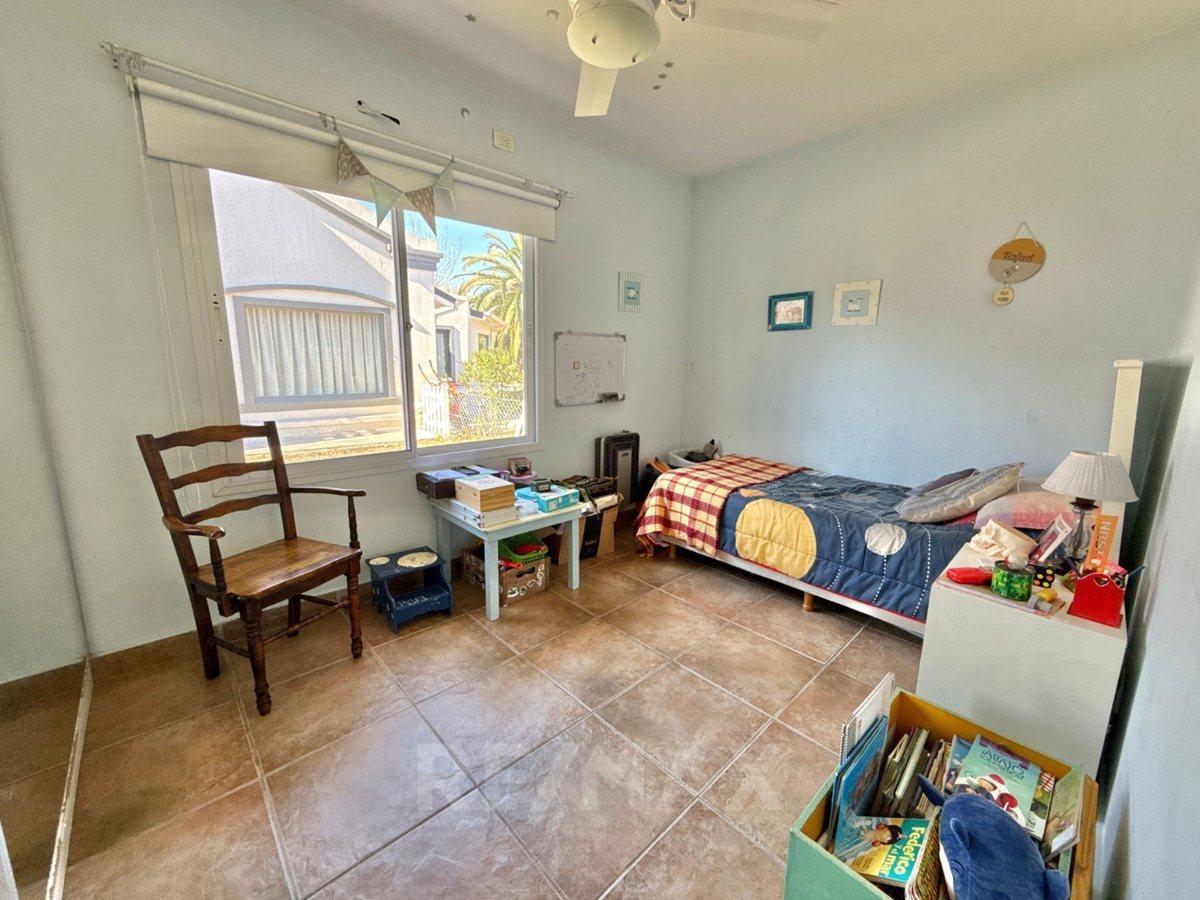Foto de VENTA CASA 5 AMBIENTES APTO CRED BOCA RATON PILAR., imagen 3