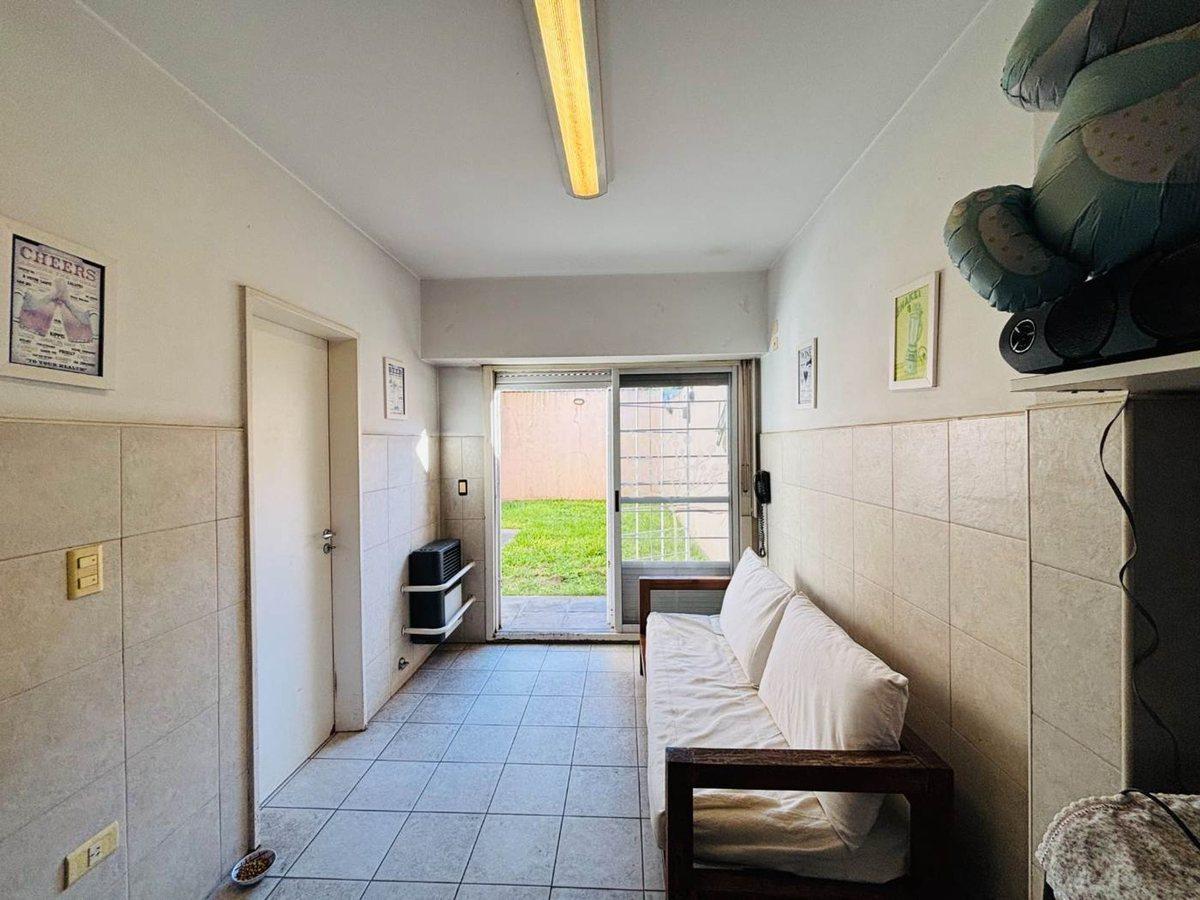 Foto de VENTA DUPLEX 4 AMB HAEDO COCHERA PARRILLA JARDIN, imagen 4