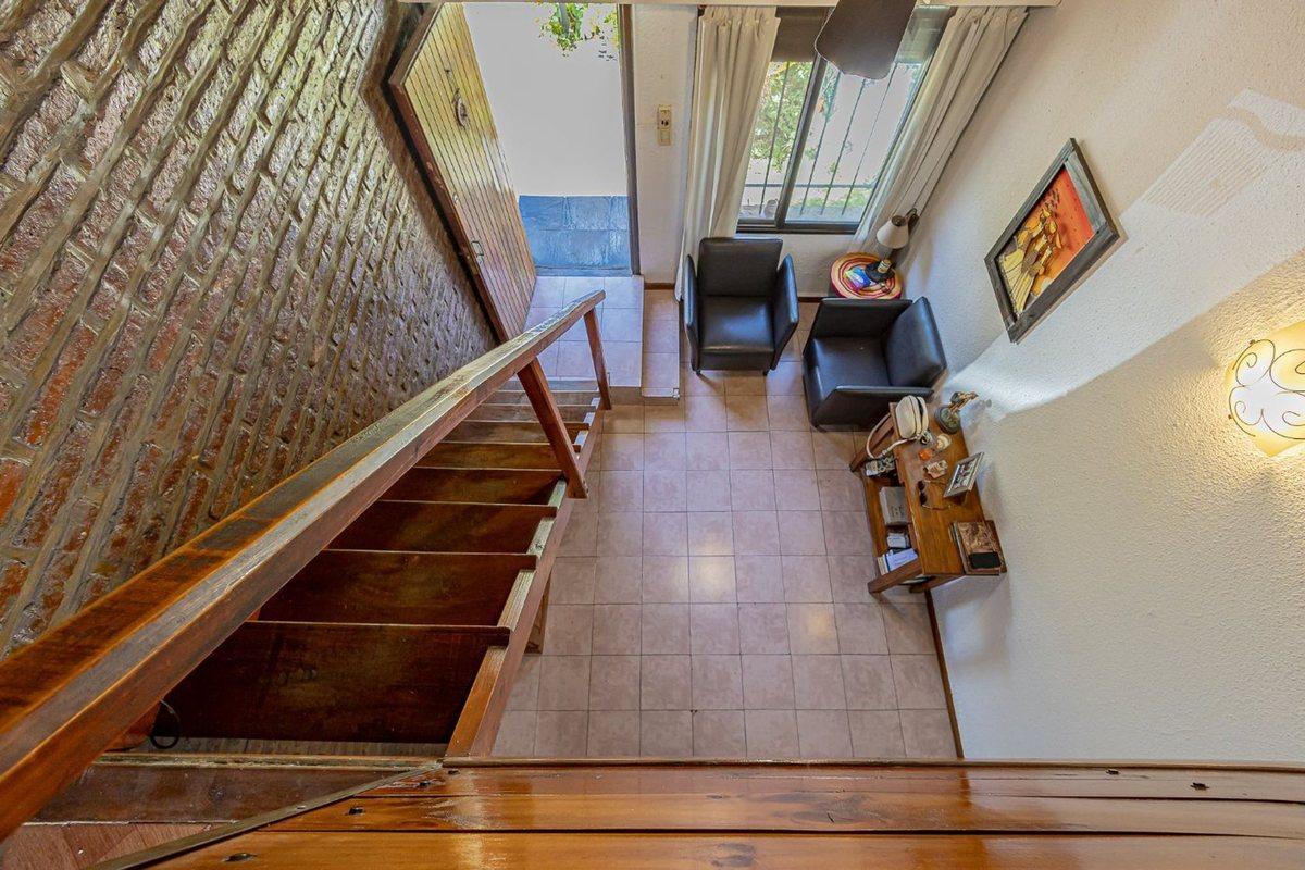 Foto de VENTA PH 2 AMB. PATIO-COCHERA-APTO CREDITO, imagen 2
