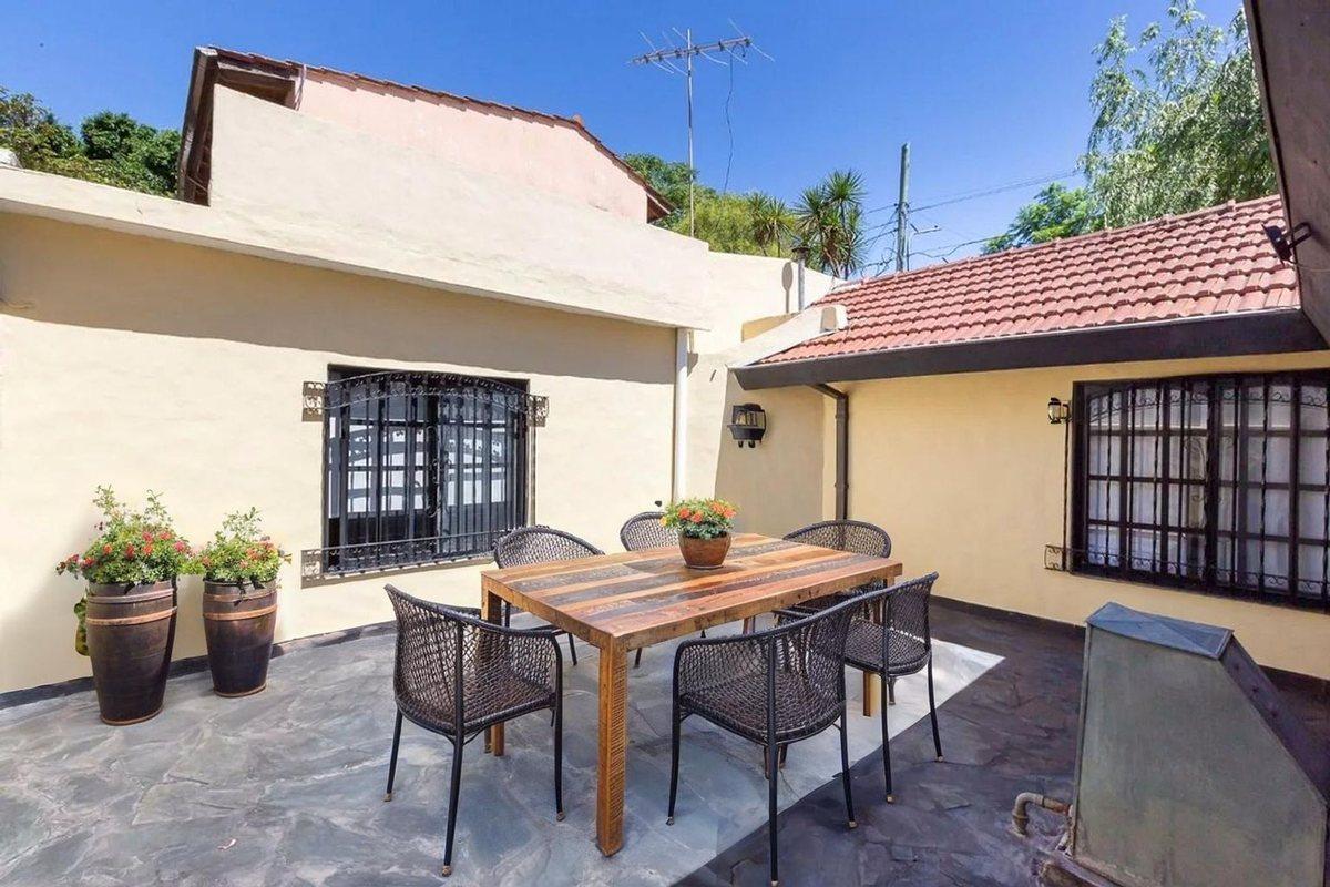 Foto de VENTA CASA EN HURLINGHAM PLANTA BAJA APTO CREDITO, imagen 2