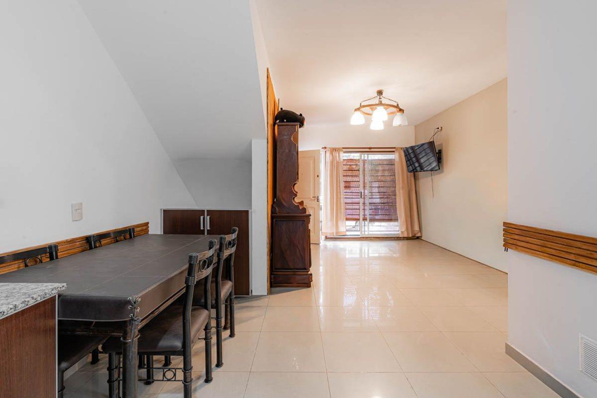 Foto de VENTA PH 2 AMB C/PATIO EN VILLA LURO PERMUTA, imagen 5