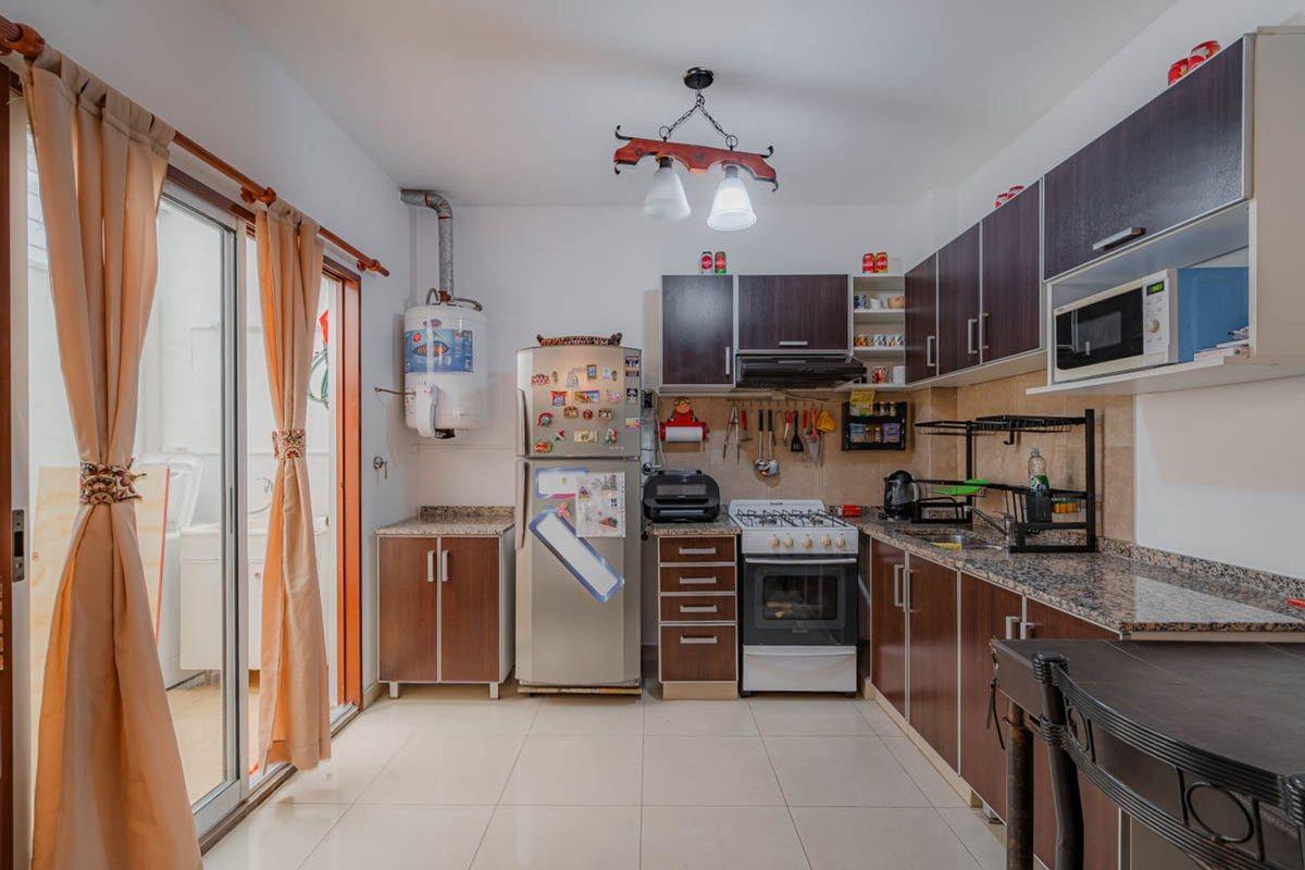 Foto de VENTA PH 2 AMB C/PATIO EN VILLA LURO PERMUTA, imagen 1