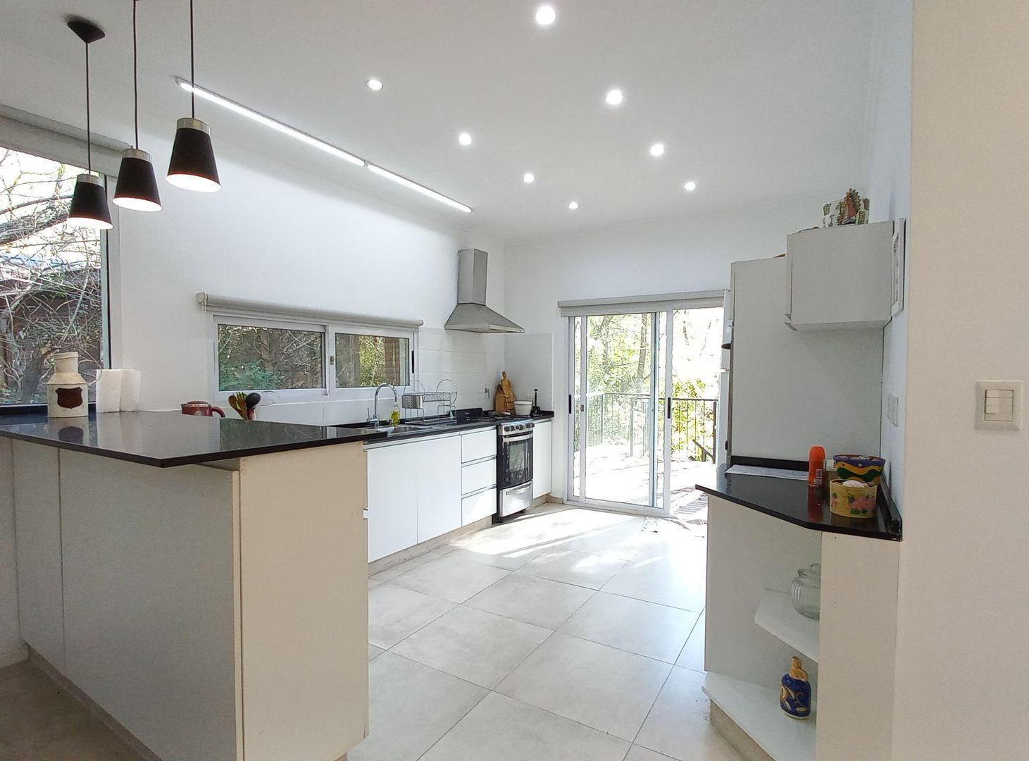 Foto de VENTA CASA 4 AMBIENTES EN ALDEA DEL LUJAN-ESCOBAR, imagen 4