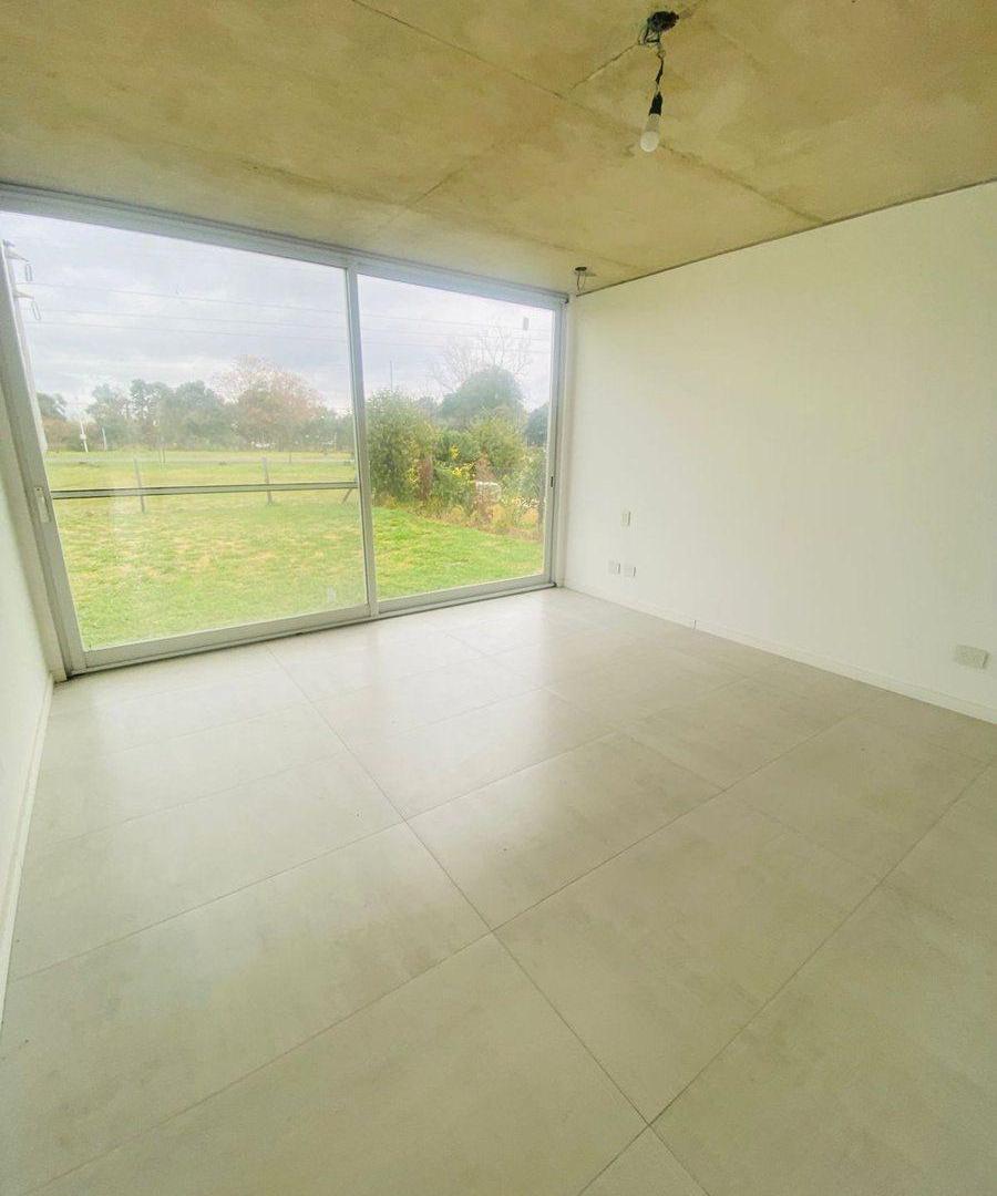 Foto de VENTA CASA BARRIO HARAS SANTA MARIA PERMUTA, imagen 3