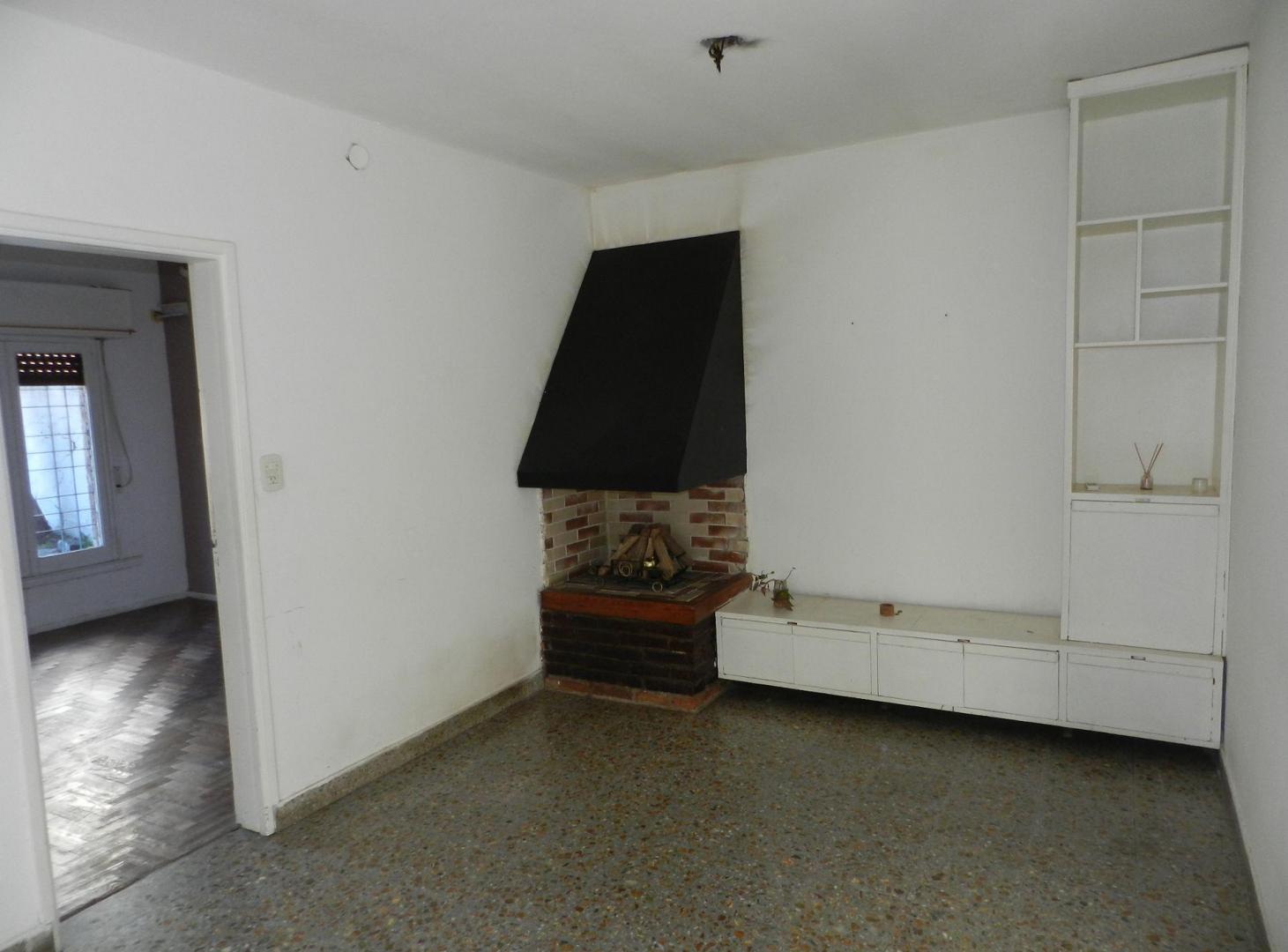 Foto de VENTA CASA 3 AMBIENTES EN HAEDO NORTE, imagen 2