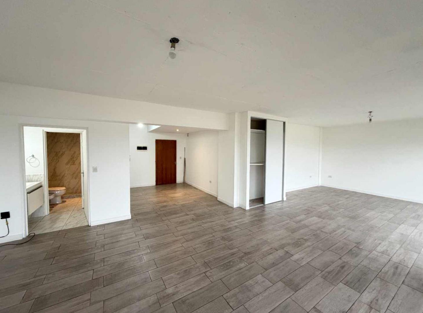 Foto de VENTA DOS AMBIENTES CON BALCÓN - PARQUE PATRICIOS., imagen 4