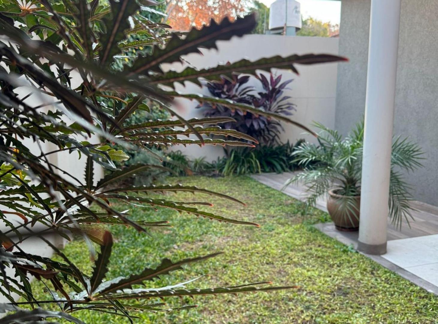 Foto de VENTA CASA 5AMB HURLINGHAM (B. INGLES)-APTO CRED., imagen 5