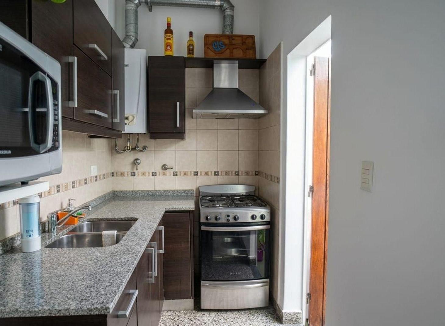 Foto de VENTA PH 2 AMB PATIO/COCHERA (HAEDO) Apto credito, imagen 1