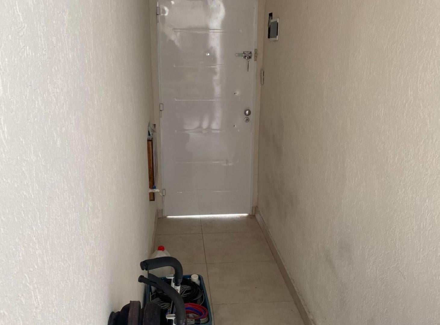 Foto de Alquiler Ph frente 2 amb grande con patio caseros, imagen 5