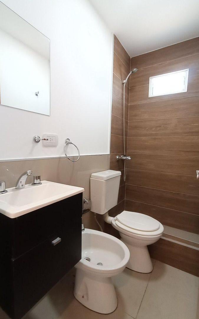 Foto de VENTA MONOAMBIENTE EN VENTA CON BALCON-MERLO, imagen 1