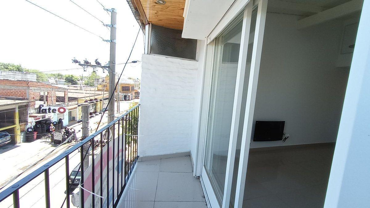 Foto de VENTA MONOAMBIENTE EN VENTA CON BALCON-MERLO, imagen 3