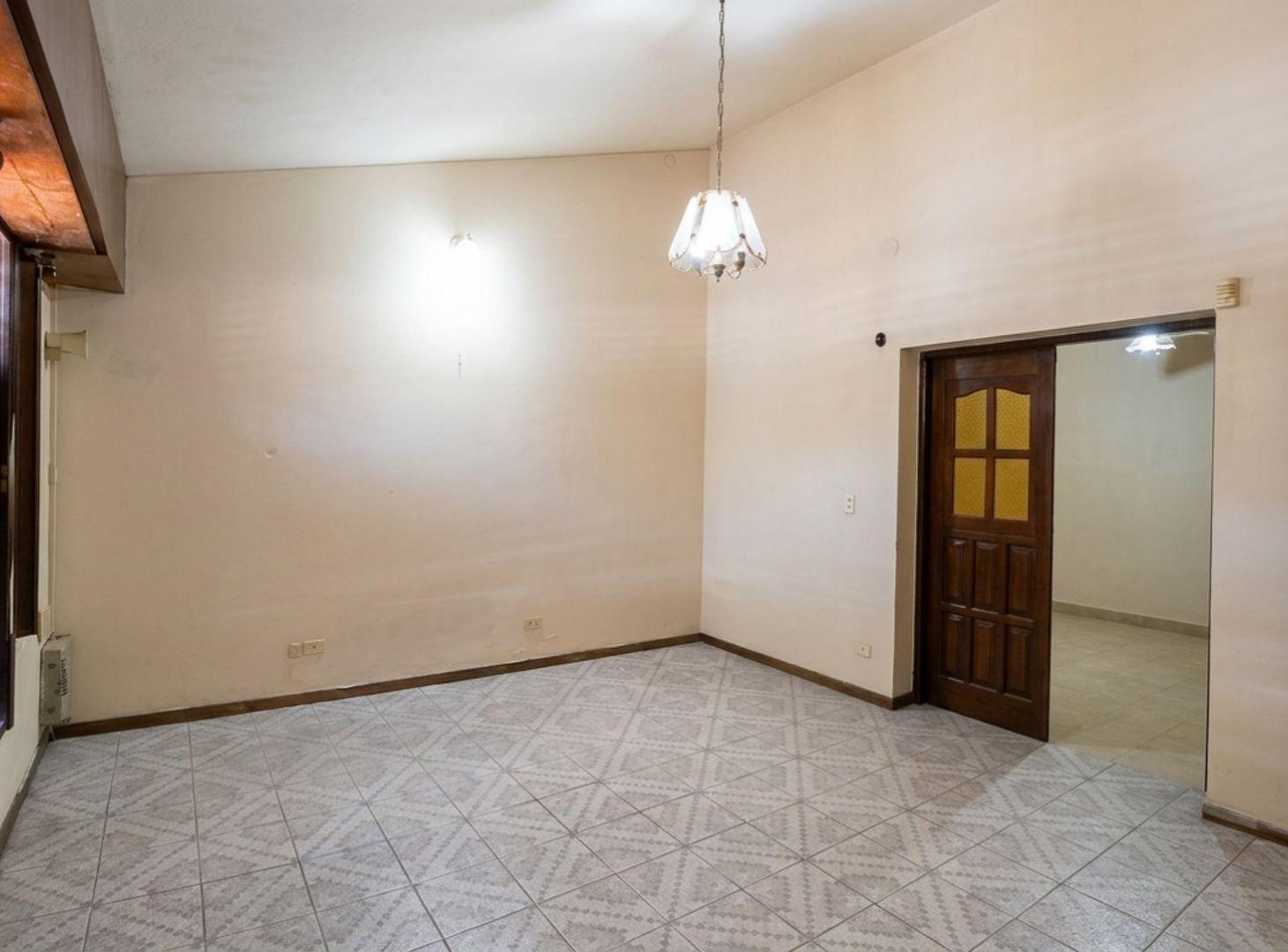 Foto de VENTA CASA 3 AMBIENTES MERLO CENTRO, imagen 2