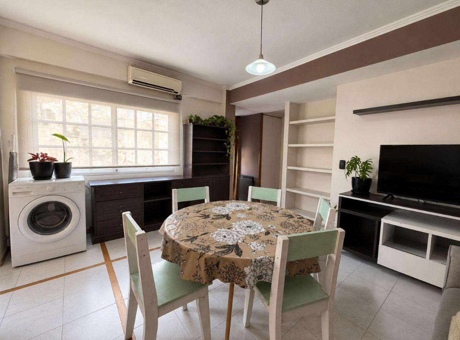 Foto de VENTA PH 3AMB CASEROS CENTRO, imagen 2