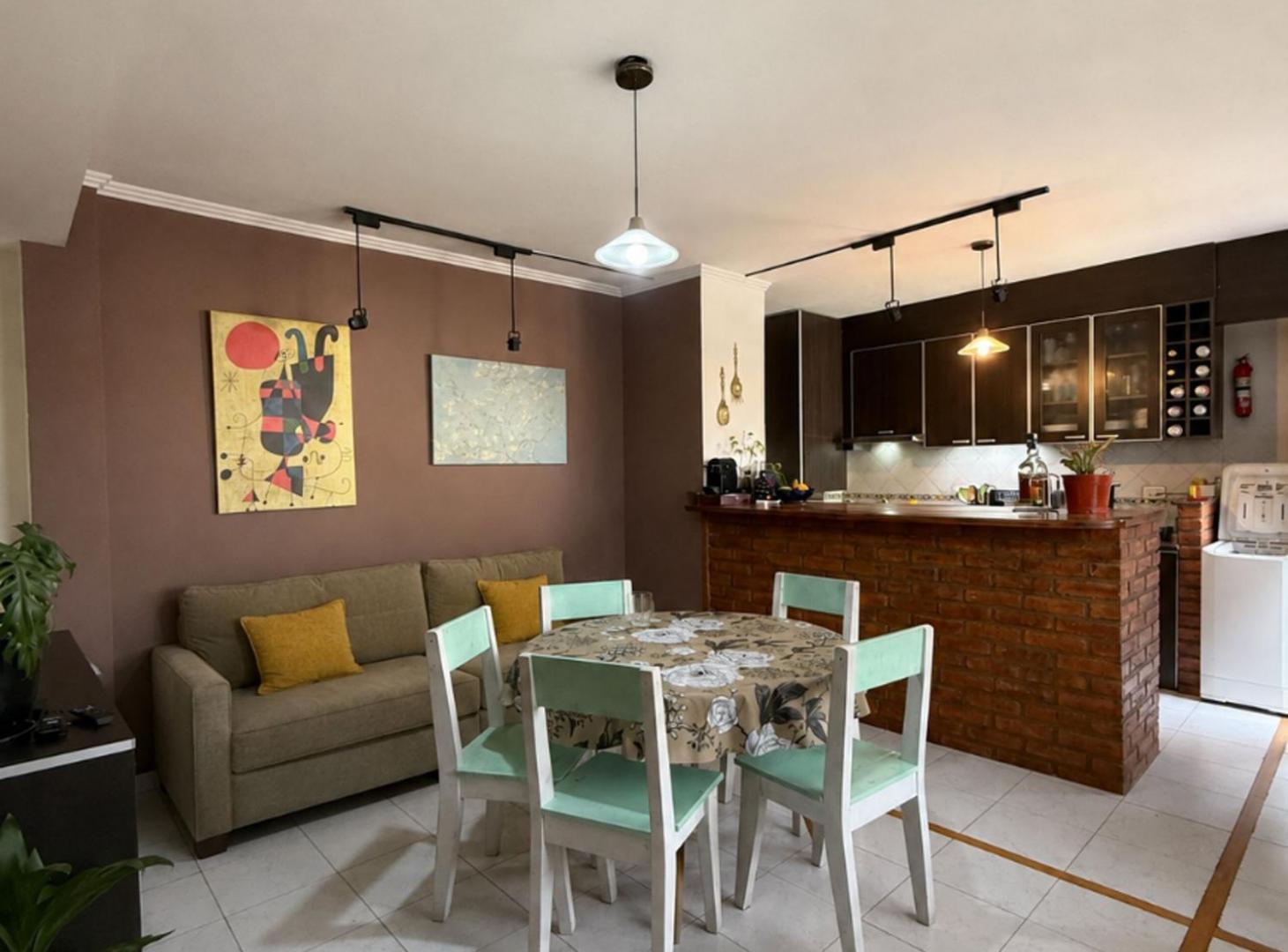 Foto de VENTA PH 3AMB CASEROS CENTRO, imagen 5