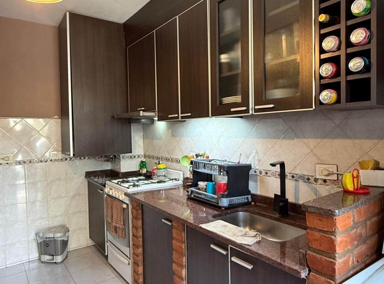 Foto de VENTA PH 3AMB CASEROS CENTRO, imagen 1