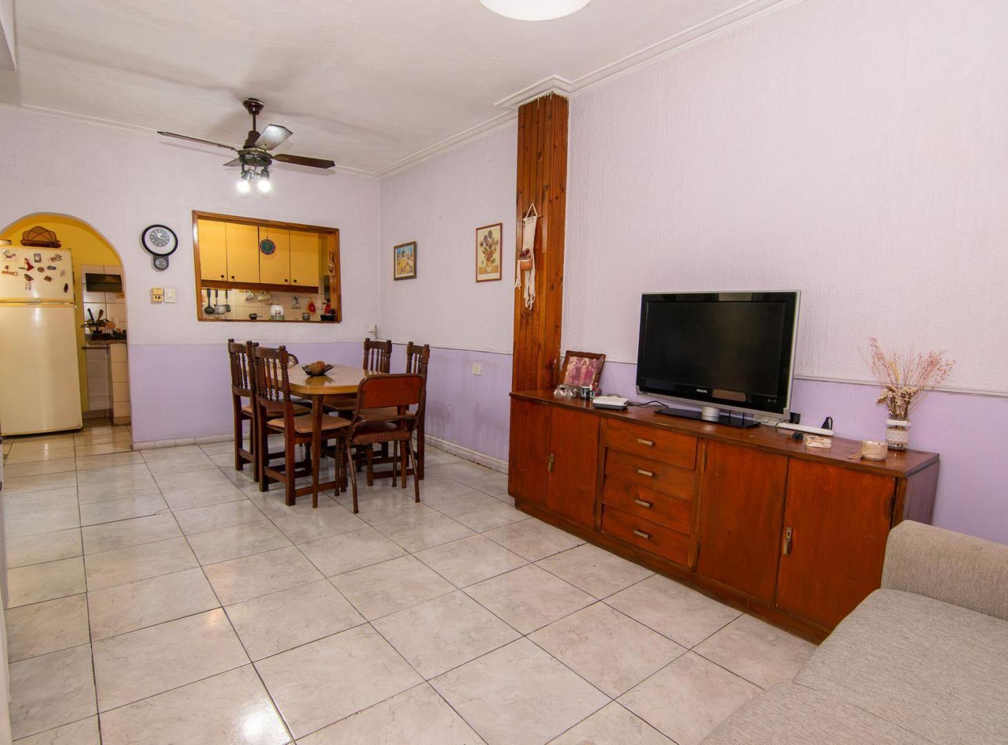 Foto de VENTA PH 3 AMB C/PATIO Y COCHERAS- APTO CREDITO, imagen 5