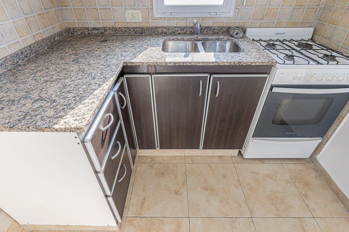 Foto de VENTA DE DEPARTAMENTO MONOAMBIENTE MORON CENTRO, imagen 1