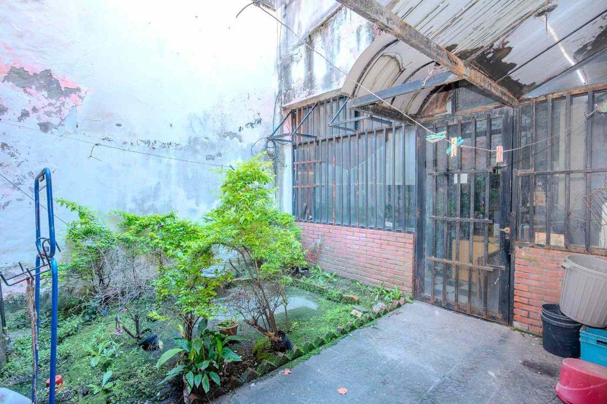 Foto de VENTA EN BLOCK- LOCAL - DEPOSITO - 2 UF - PERMUTA, imagen 1