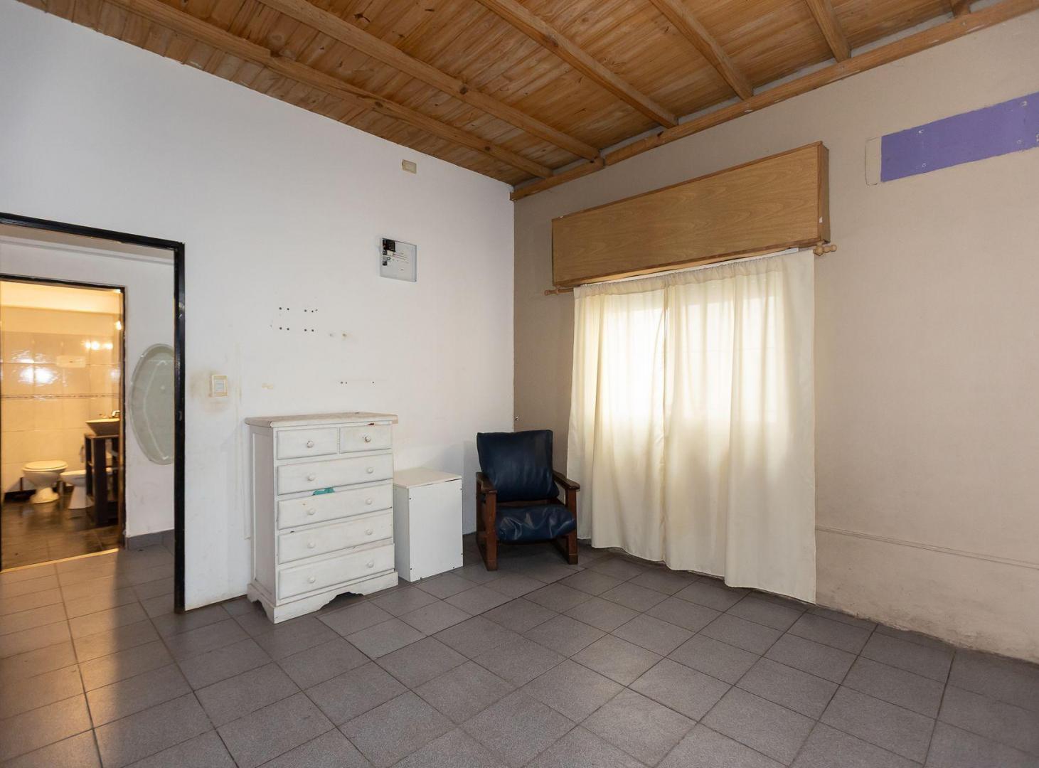 Foto de Venta de Casa 3 amb en HURLINGHAM con Cochera, imagen 1