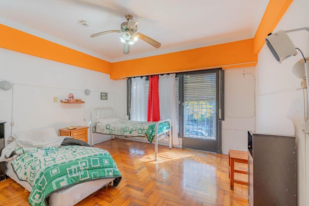 Foto de VENTA CASA 5 AMB CON COCH VILLA DEVOTO PERMUTA, imagen 5