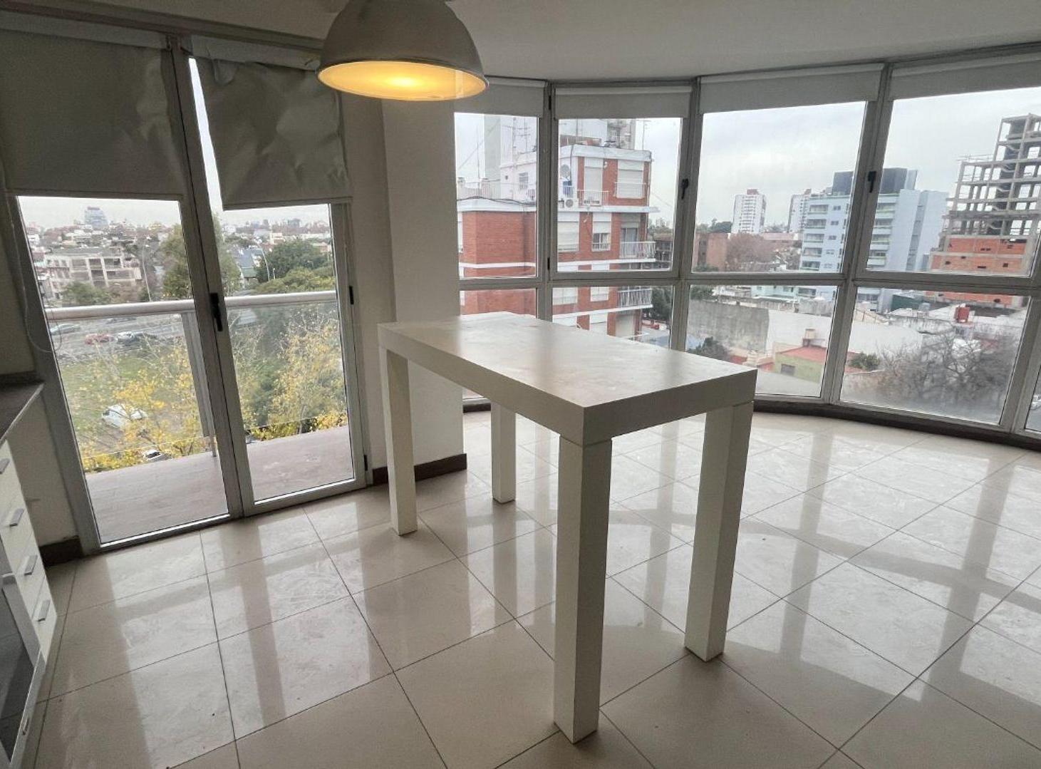Foto de VENTA DPTO 2 AMB SAENZ PEÑA DOBLE BALCON PERMUTA, imagen 2