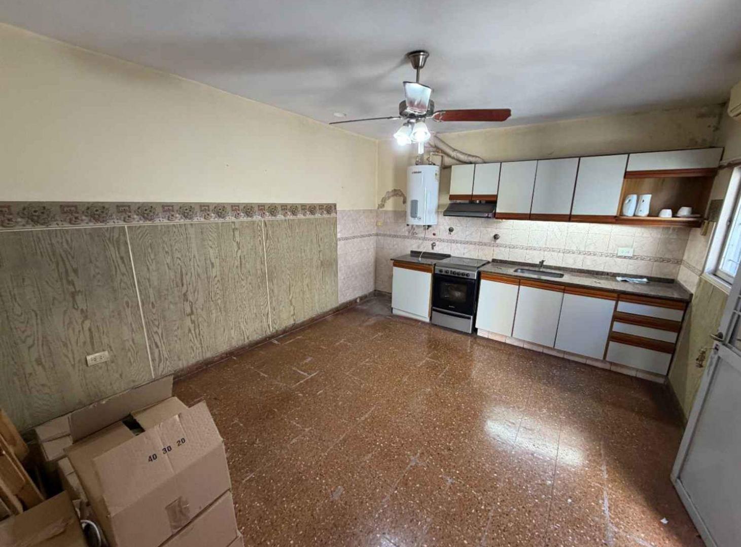 Foto de PH 3 AMB AL FRENTE CON PATIO Y TERRAZA - CASEROS, imagen 3